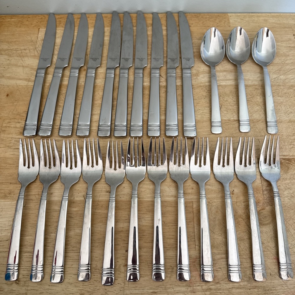 Reed And Barton Longwood II Stainless Steel 18/10 Vietnam Knife Salad Fork Spoon